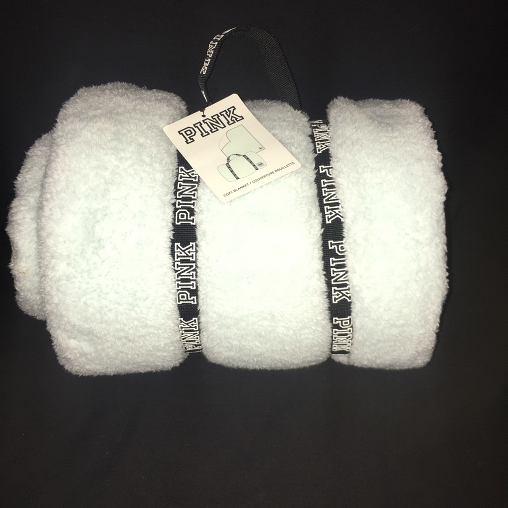 NEW PINK Victoria’s Secret Blanket